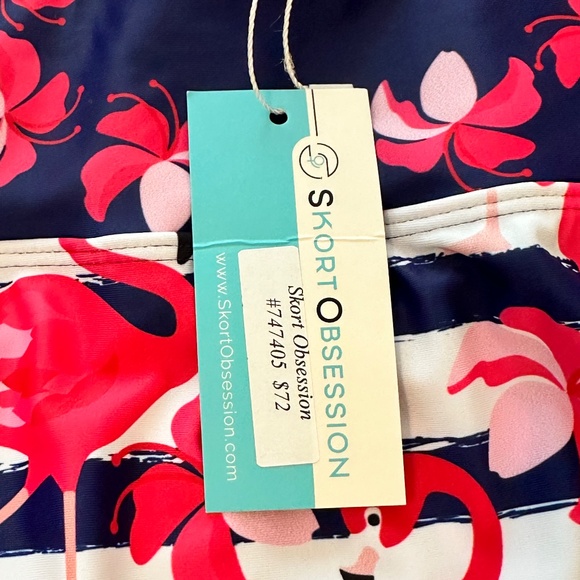 Flamingo Golf Skort, Sz Med, NWT - Picture 3 of 5